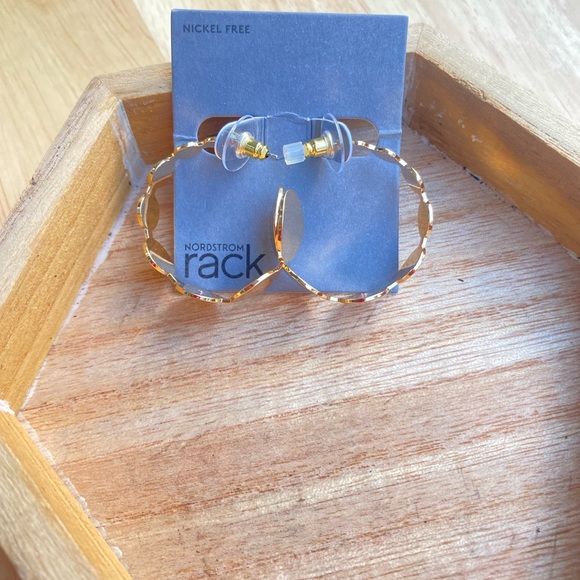 CLEARANCE SALE ON EARRINGS ALL LOW STARTING BIDS - Picture 6 of 6